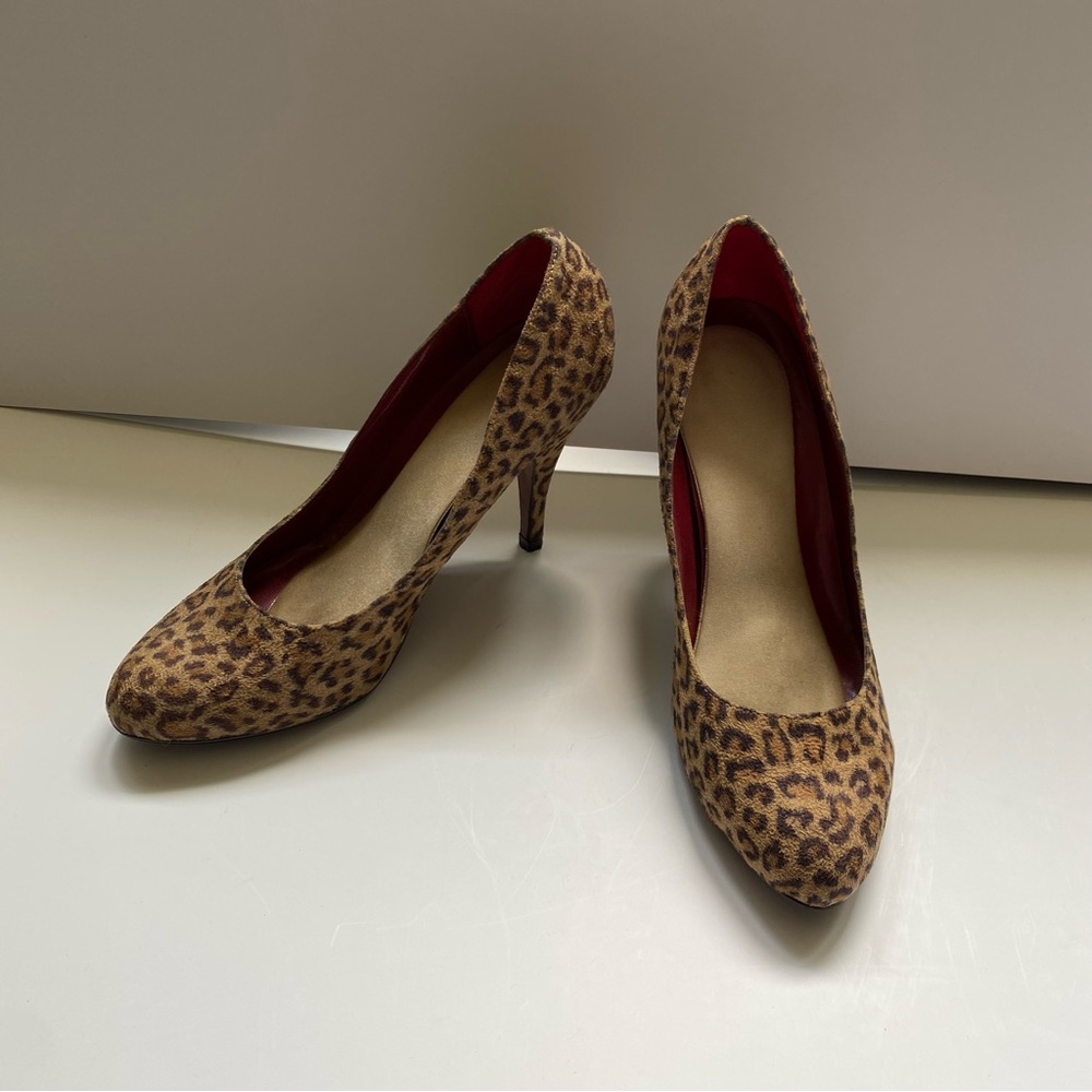 New plaid heels - Picture 3 of 6